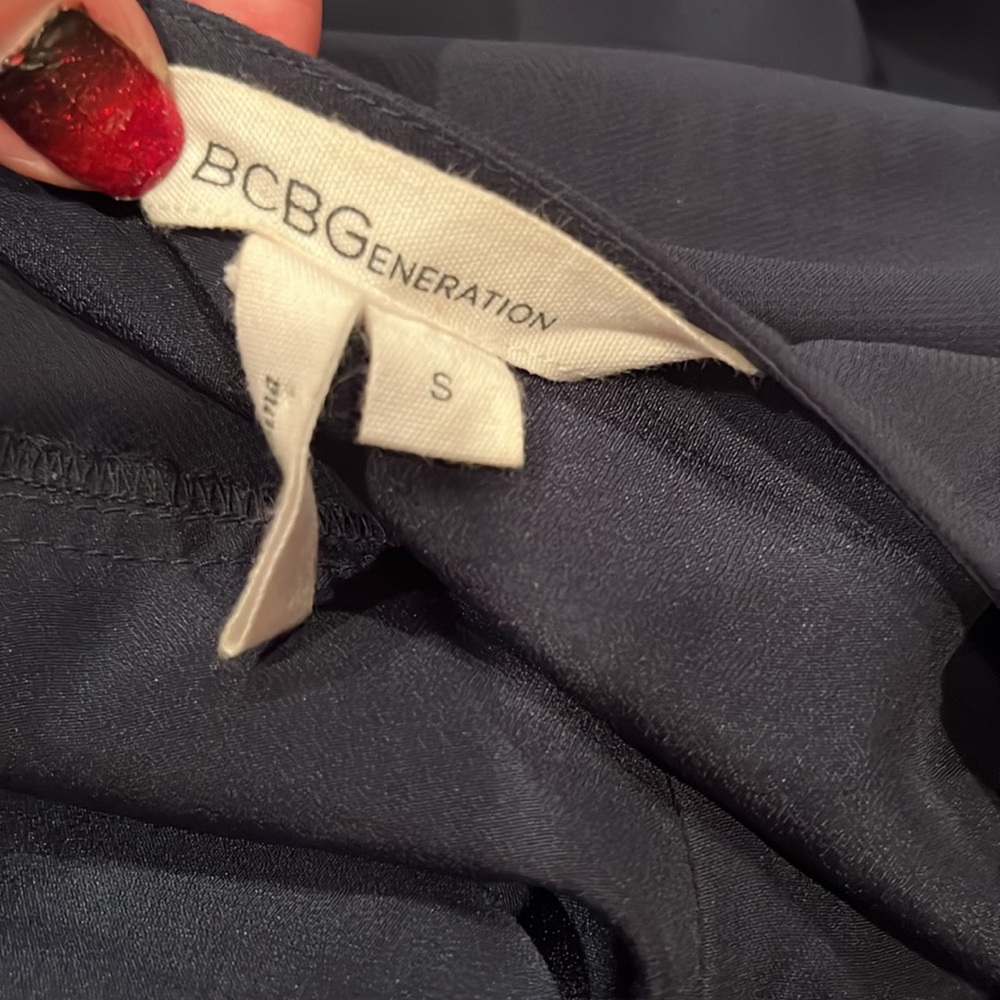 BCBG Generation Navy Long Sleeve Romper - Picture 7 of 8